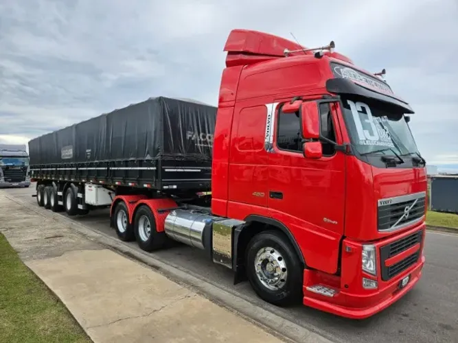 FH 460 6x2 Globetrotter Ano 13 Tração 6x2 mola + 4 Eixo Facchini Ano 23 13.5 x 1.80 c/pneu