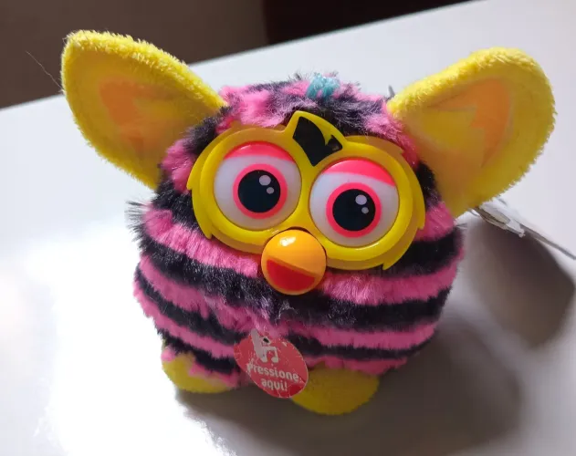 Boneco Furby original Hasbro