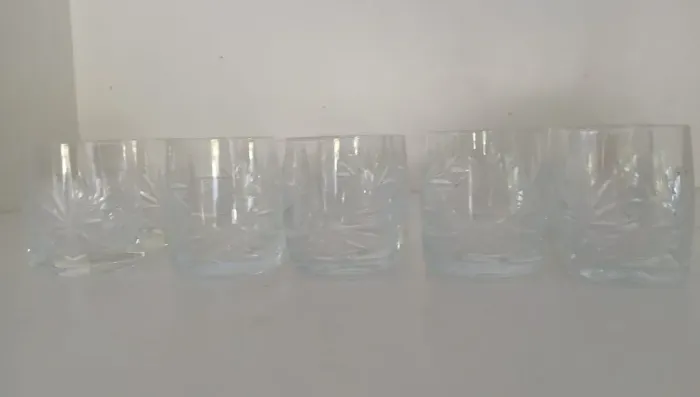 Antiguidade 10 copinhos p bebida destilada em Cristal Bohemia 6 cm x 5 cm
