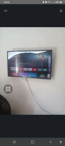 Smart TV com tela danificada - Oportunidade!