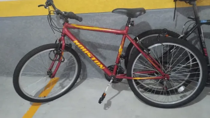 Bicicleta Houston Hammer Vermelha Semi Nova