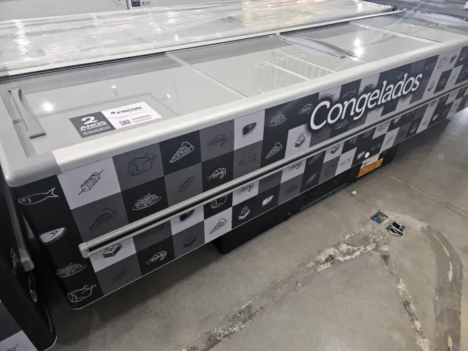 ilha 820L de congelados com 2 anos de garantia