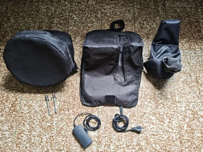 Logitech G27 completo + Capa Protetora ( UM DOS FIXADORES DO VOLANTE ESTÁ QUEBRADO )