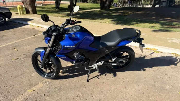 Yamaha Fazer FZ15 MUITO NOVA