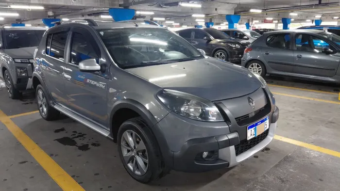 Renault Sandero Stepway Hi-flex 1.6 16V 5P Aut. 2013