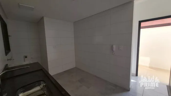 Casa com 3 dormitórios para alugar, 65 m² por R$ 2.290,00 - Antártica - Praia Grande/SP