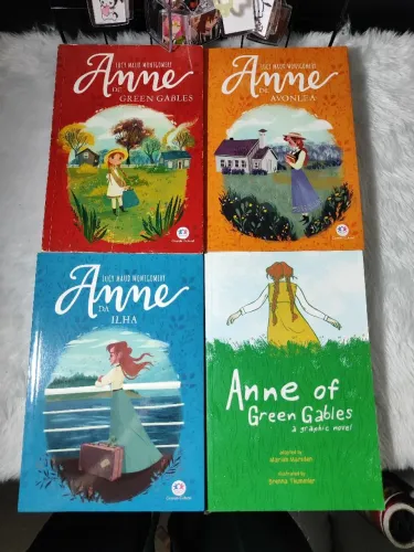 Lote 4 Livros Anne de Green Gables/Anne com "e"