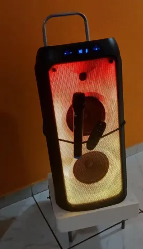 Caixa de Som Pulse FlameBox + Controle e Microfone