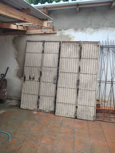 Porta de aço para garagem ou galpão 