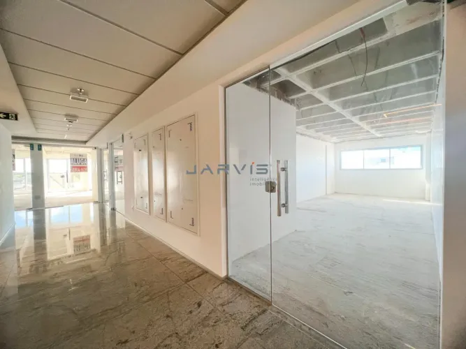 Vendo sala comercial com 34 m2 no Harmony Medical Farol - RS 379 mil