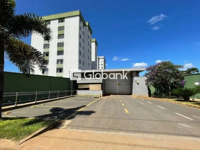 Apartamento em Montes Claros, no bairro Planalto, para locação.