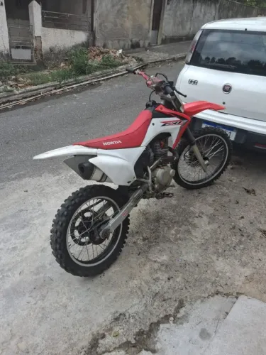 Moto honda crf 230 ( moto de trilha)8