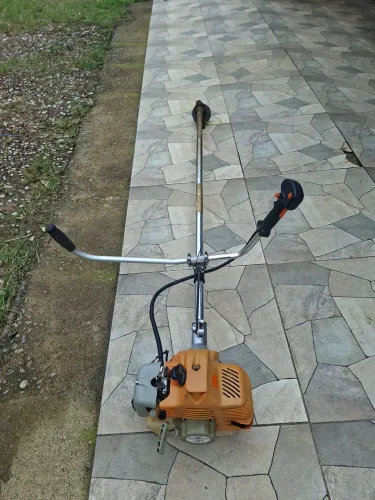 Roçadeira HUSQVARNA
