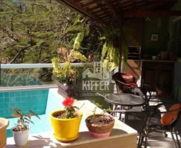 Casa com 4 dormitórios à venda, 300 m² por R$ 680.000,00 - Pendotiba - Niterói/RJ