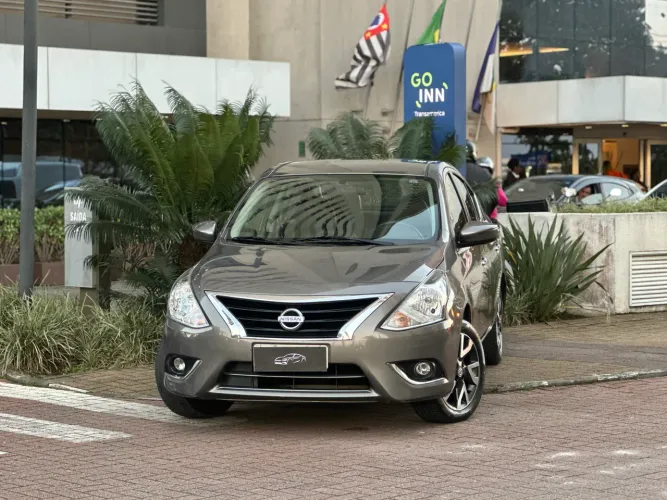 Nissan Versa Unique 1.6 16V Flex 4P Mec. 2016