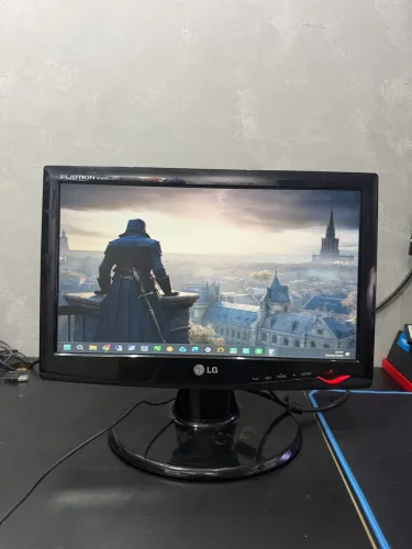 Monitor LG 15.6 