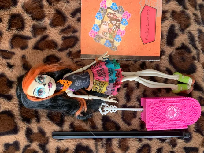 Monster High Skelita Básica