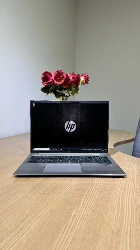 Notebook HP Zbook Firefly G10 i7 32Gb 512Gb SSD 16'' QHD+ OLED