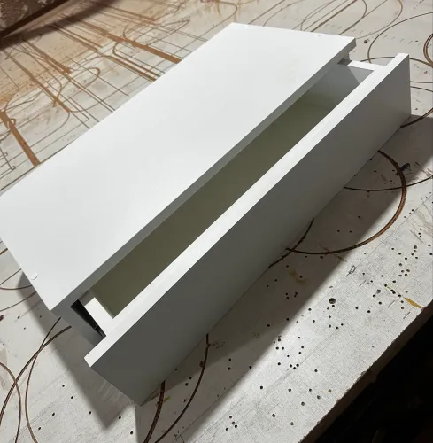 Penteadeira Suspensa Moderna - Compacta e Elegante