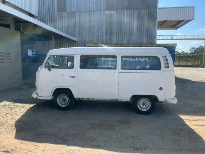 Volkswagen Kombi Standard 1.4 MI Total Flex 8V 2012