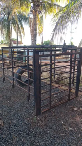 vende se. gaiola