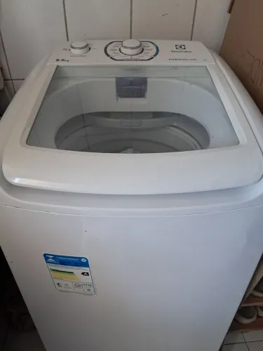 Máquina de Lavar Electrolux 8,5 KG - 220v por R$600,00