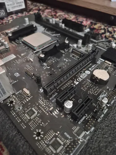 PLACA MÃE BIOSTAR B550M AM4/DDR4