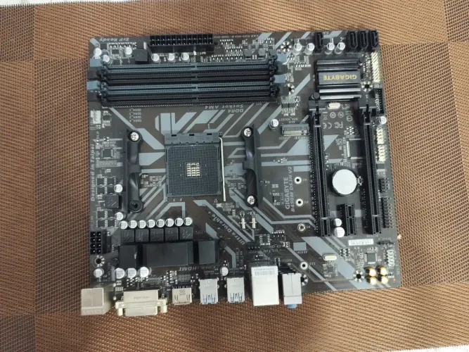 Placa mãe gigabyte b450m DS3H V2