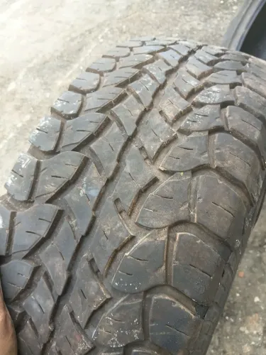 Pneus 215/65/16