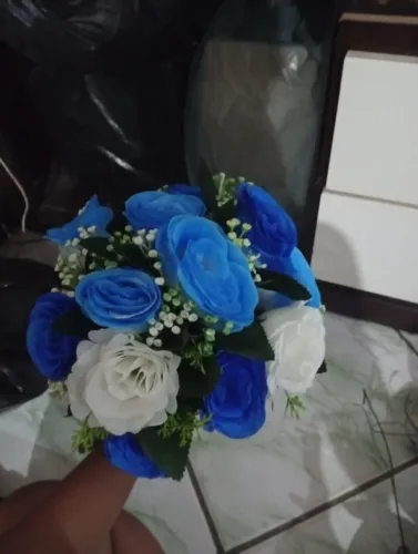12 Rosas artificiais