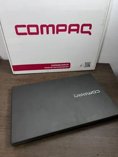 Notebook Compacto 4GB SSD240GB + Caixa