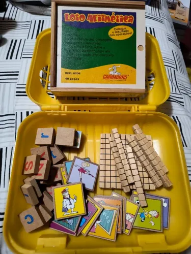 Jogo Pedagógico Em Madeira Loto Aritmética Carimbras + Brinde