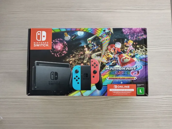 Nintendo Switch na caixa V2 