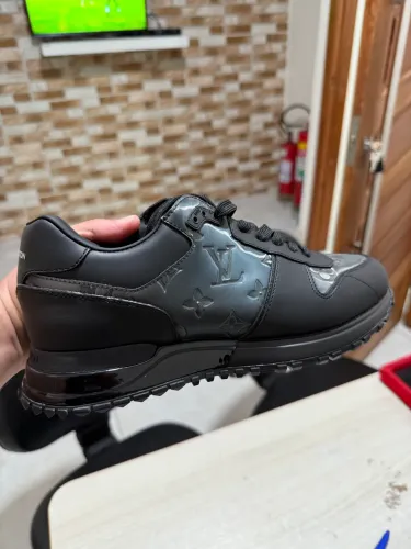 Vendo esse Tênis ? da Louis vuitton original primeira linha 