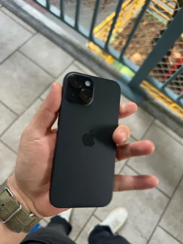 iPhone 15 128 GB