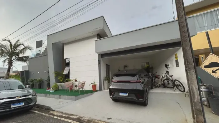Vendo espetacular casa Cond. Lion Ville 3 suítes 280m2