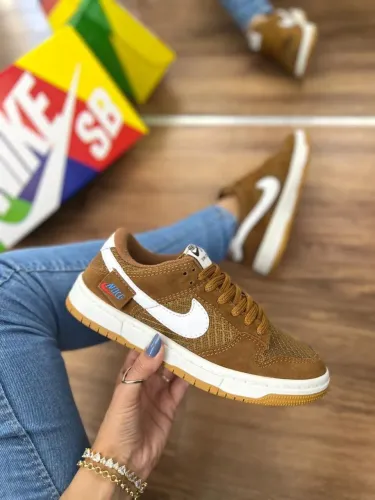 Tênis feminino