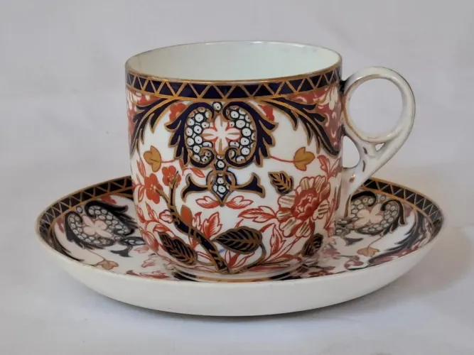 XÍCARA CHÁ/CAFÉ ENGLAND/ ROYAL CROWN DERBY 