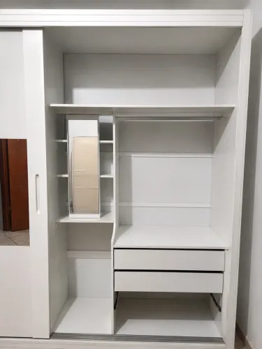 Guarda-roupa Casal