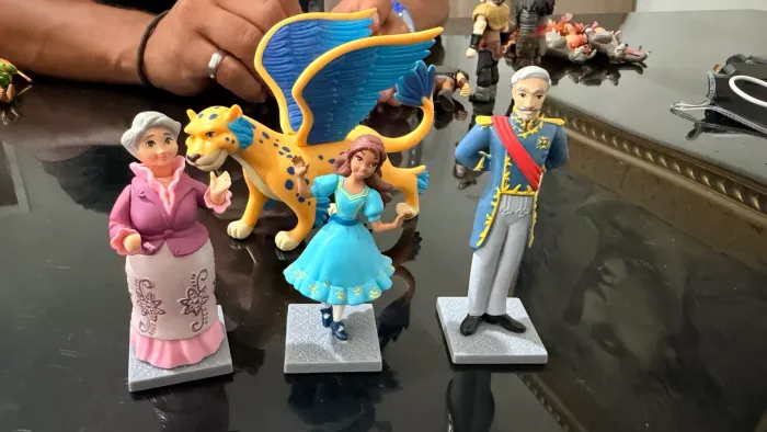 Colecionáveis Elena de Avalor Disney
