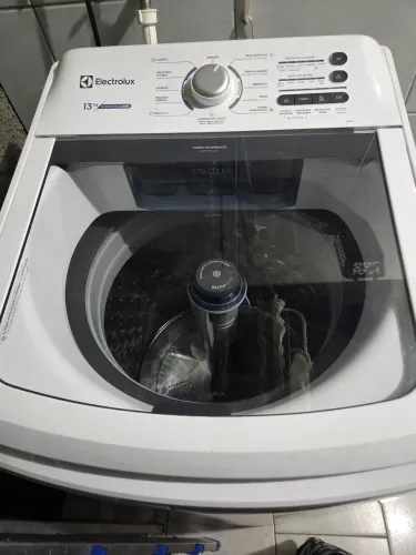 Máquina de Lavar Electrolux 13kg Branca Essential Care com Cesto Inox