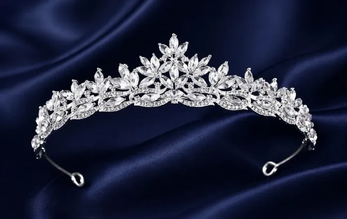 Coroa Tiara Noiva Debutante e Dama de Honra 