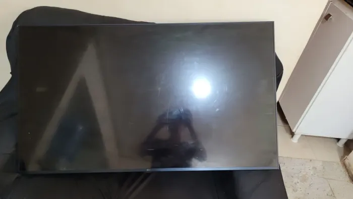 Vendo TV LG Smart, Tv 4k UHD. de 50 plg 60 hz , para conserto ou retirada peças 