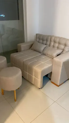 Sofá retrátil com 2 pufes retrô 2 almofadinhas!