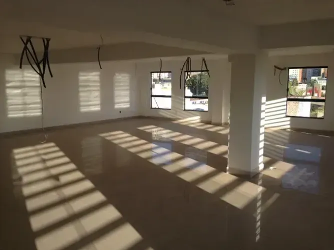 Sala/Conjunto para aluguel tem 55 metros quadrados em Setor Bueno - Goiânia - Goiás