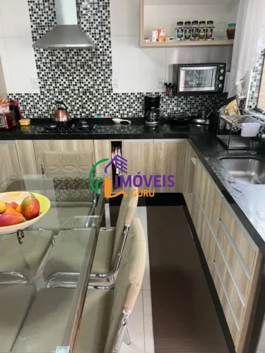 CASA ASSOBRADADA - VILA GUARARÁ - SP