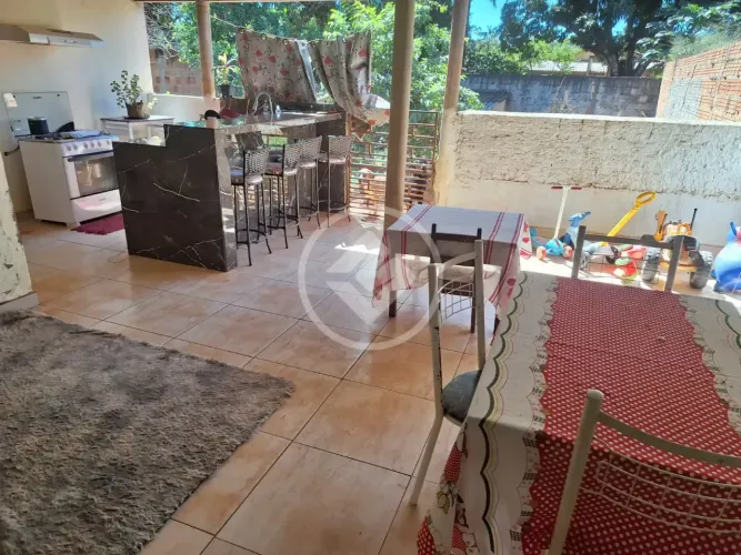 Casa Ampla com Energia Solar e Espaço Gourmet 2 min do Centro de Poconé codigo: 323361