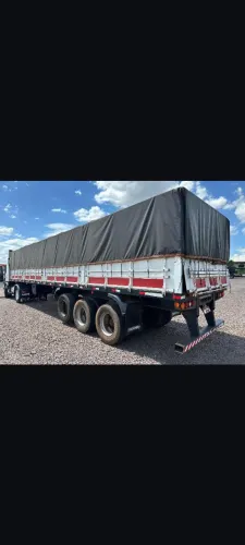 Carreta Fachini 2007 LS graneleira assoalho de ferro com pneus