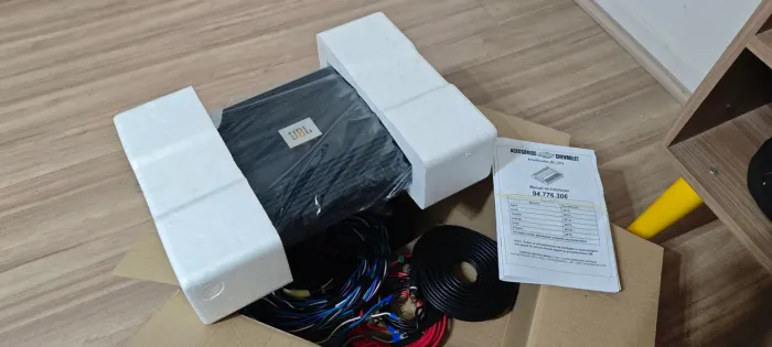 Amplificador JBL GT5 A604 640 RMS NOVO