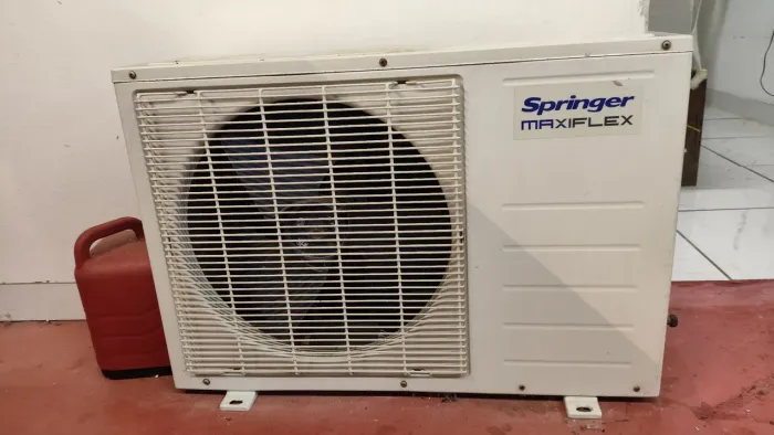 Ar-condicionado Springer 12.000 BTU/h